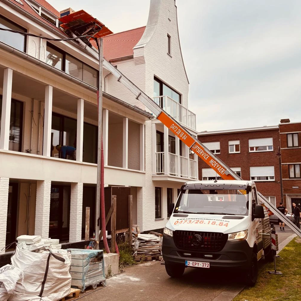 Liftservice Moeyaert.jpg