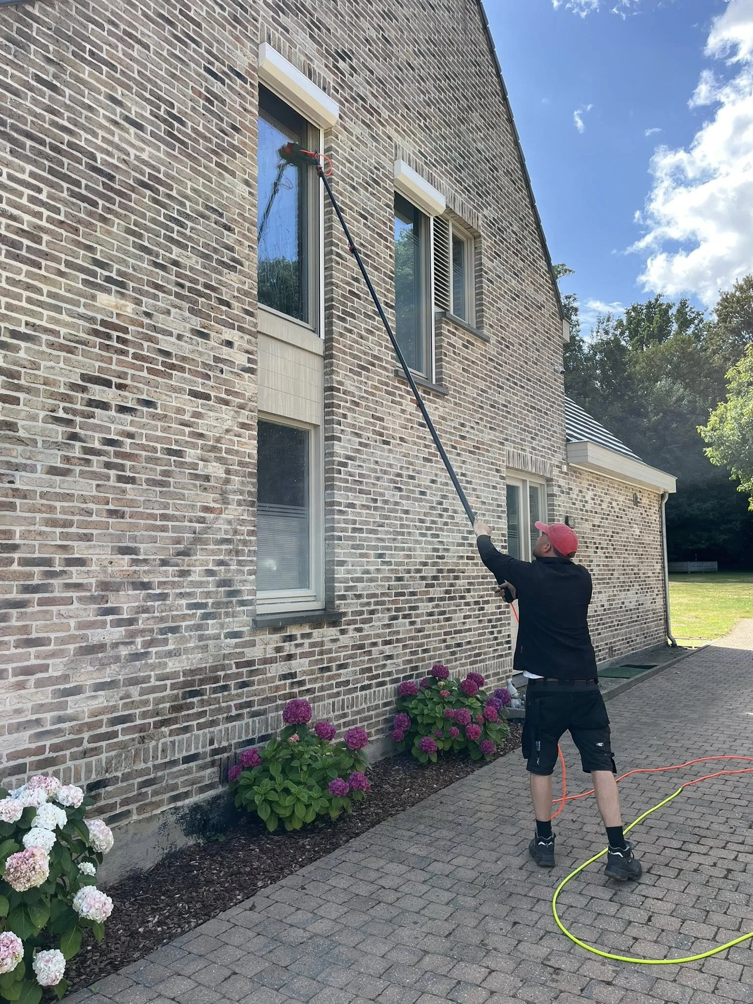 Dak- en Gevelreiniging Louckx.jpg