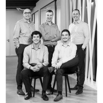 Van Den Neste & Partners.jpg