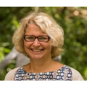 Teenspirit Linda Jacobs.jpg