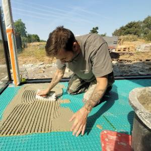 Vloer- en Tegelwerken Tim Wouters.jpg