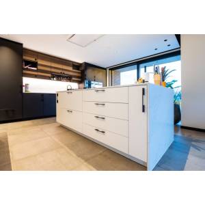 James De Smet bvba.jpg