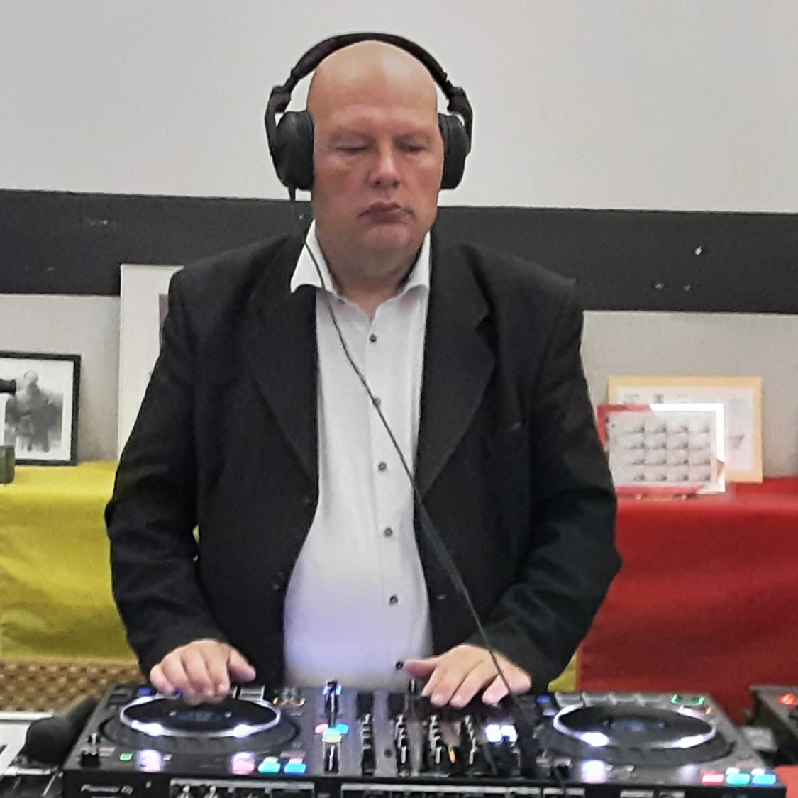 discobar ambi.jpg